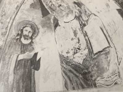 ...che, nelle decorazioni del 1958, fu trasformata in un Ges� barbuto, (dal libro Bari sotto chiave a cura di N. Lavermicocca)